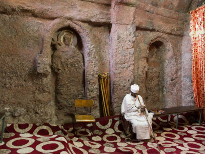 Церковь Адади Мариам и Стеллы Тия